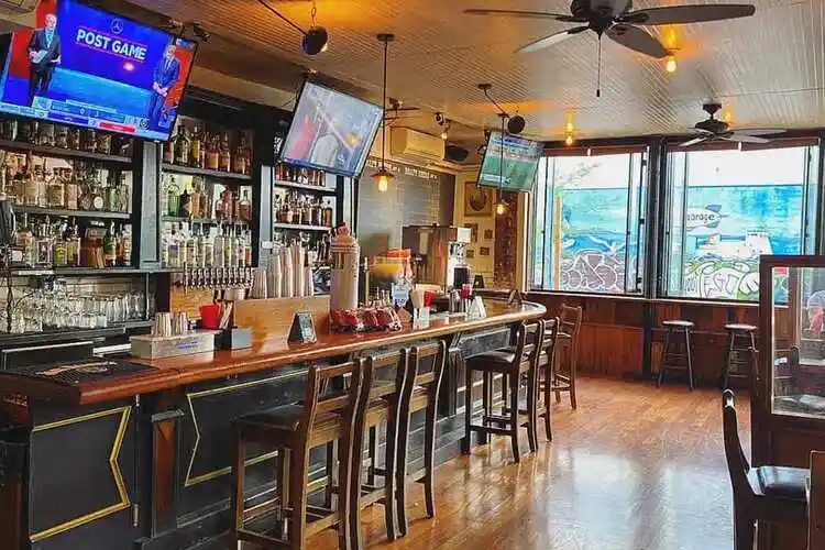 Sports Bars Near Me